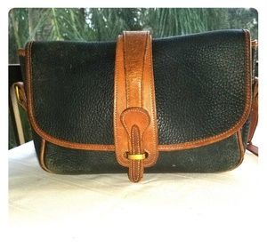 *PRE LOVED* Vintage Dooney and Burke Crossbody Bag